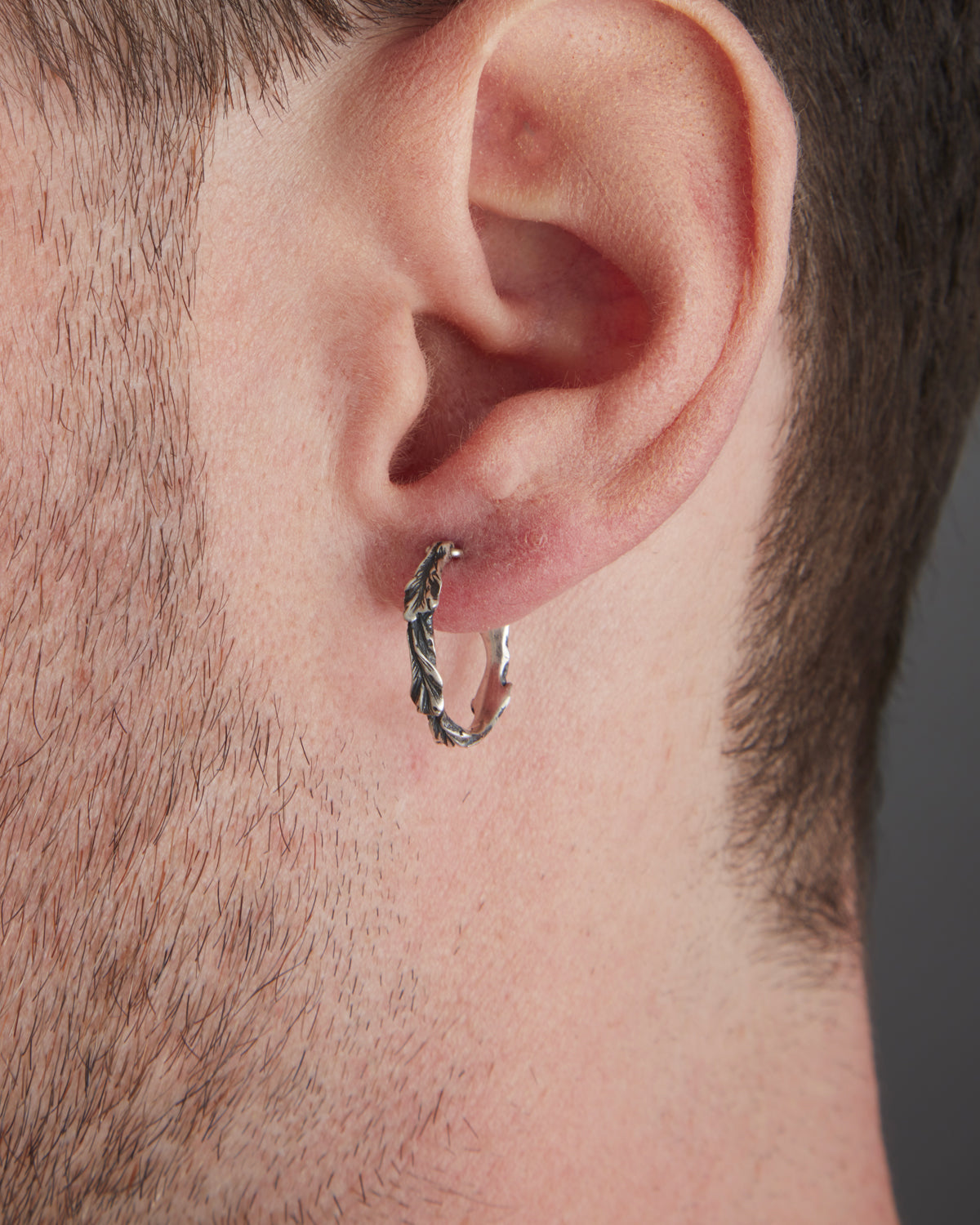 Acanthus Small Hoop Earring