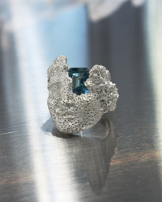 IDOL NEBULA RING - Sterling Silver / Blue Topaz