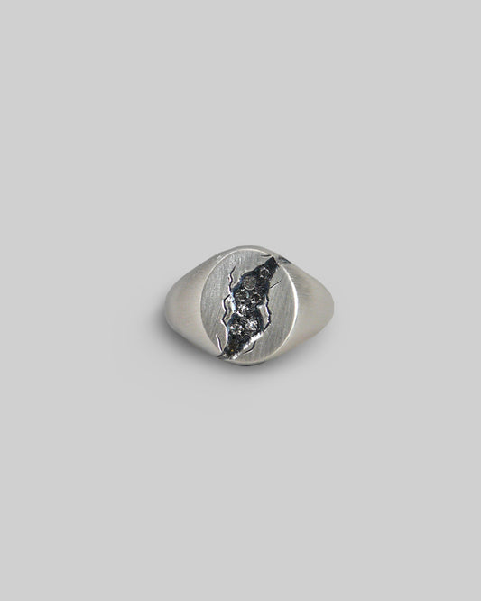 Eroded Diamonds Micro Chevalier Ring