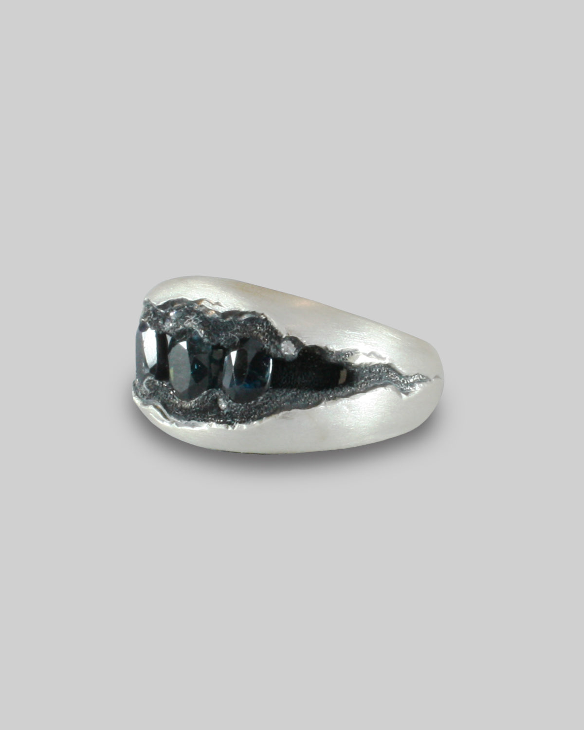 Olympia Ruin Ring - Sapphires