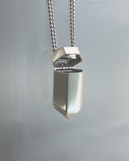 STONE D. PILLBOX NECKLACE