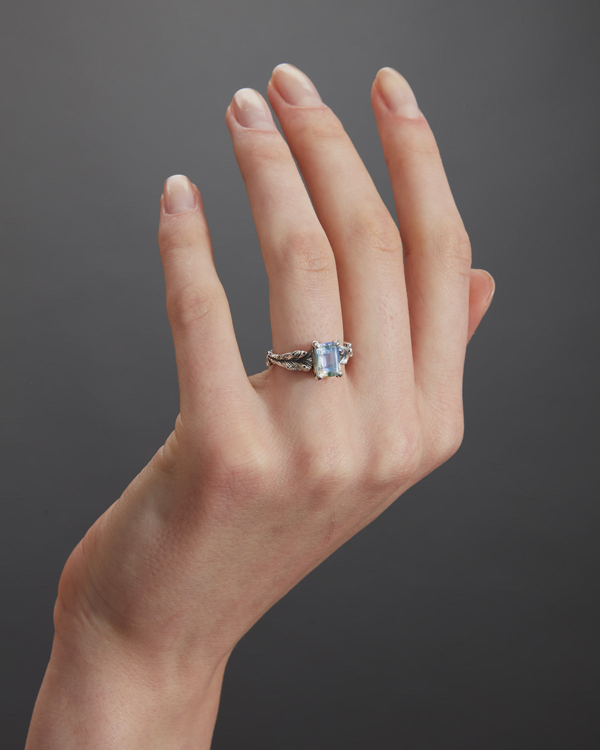 Flora Solitario - Blue Topaz