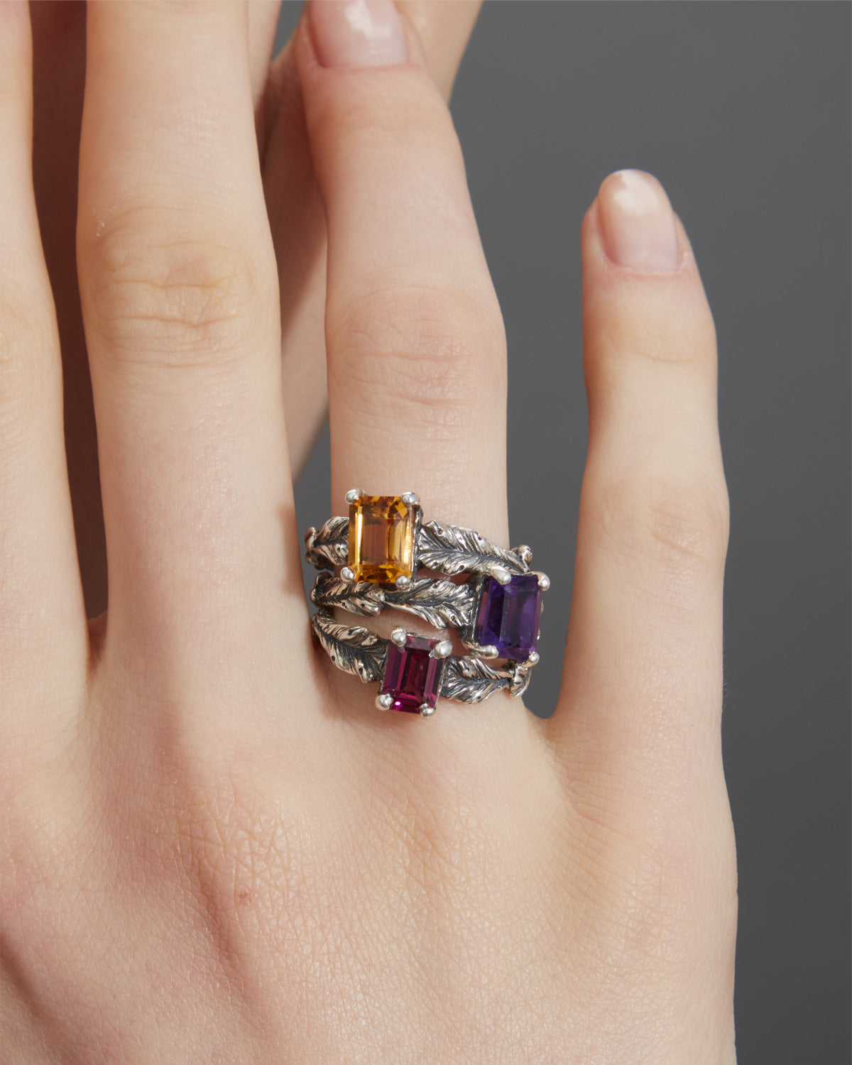 Flora Solitario - Rhodolite Garnet