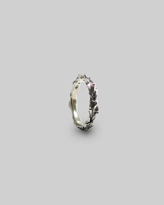 Tiny Acanthus Ring Band